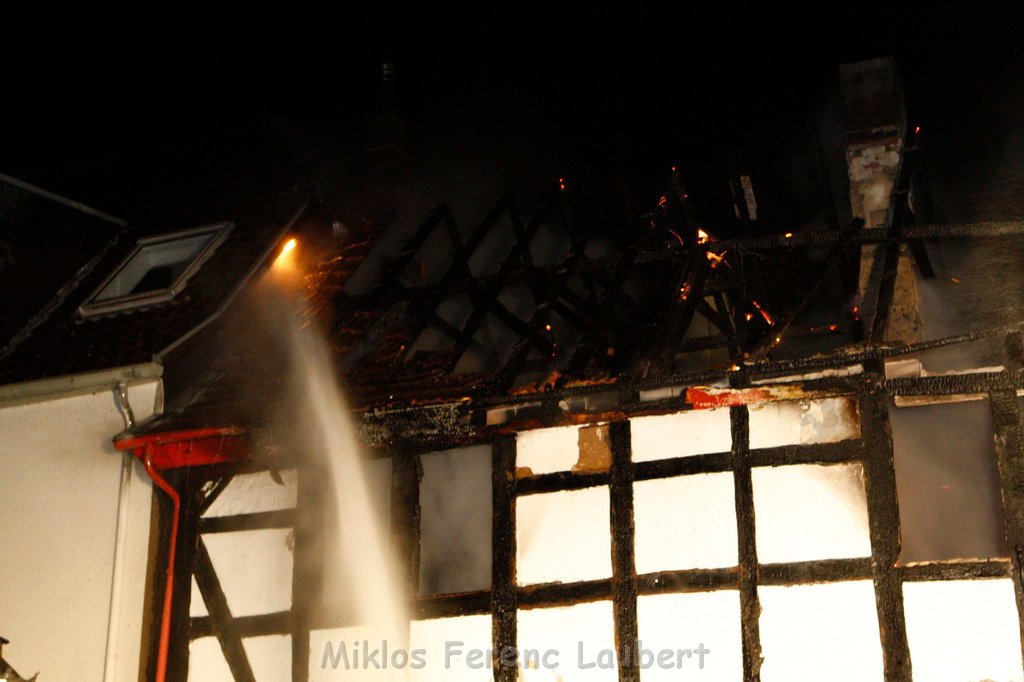 Fachwerkhaus ausgebrannt in Koenigswinter P07.jpg